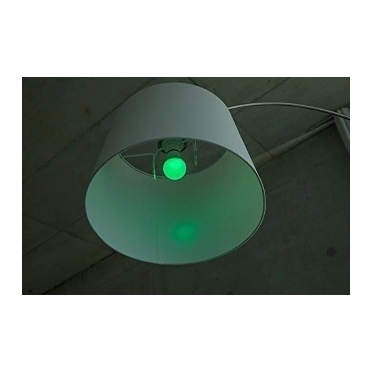 OSRAM 9W LED RGB UZAKTAN KUMANDALI RENK DEĞİŞ E27 DUY - Görsel 3
